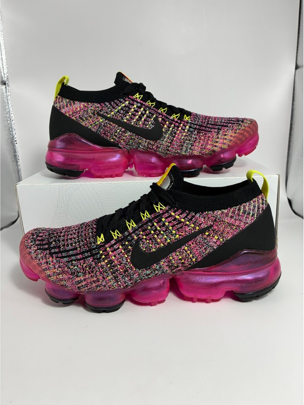 Size 6.5m/8w - Nike Air VaporMax Flyknit 3 Black Pink Blast